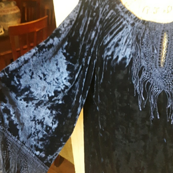 Blouse - Picture 8 of 8